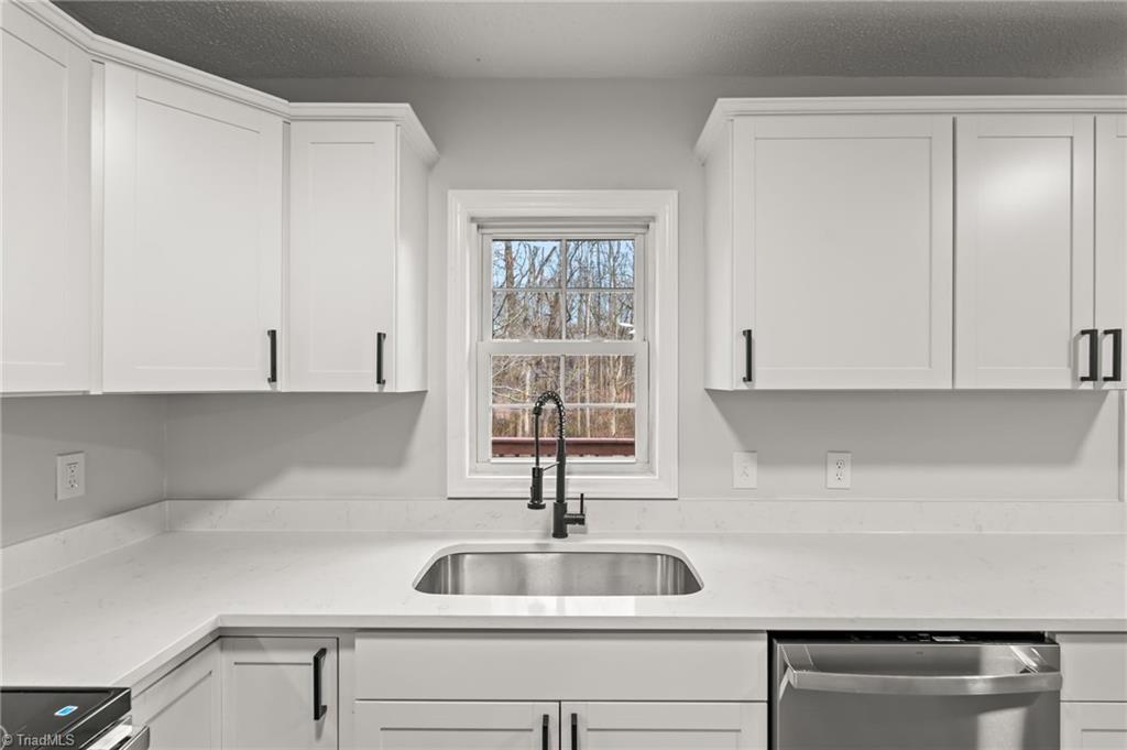 property viewer photo 11