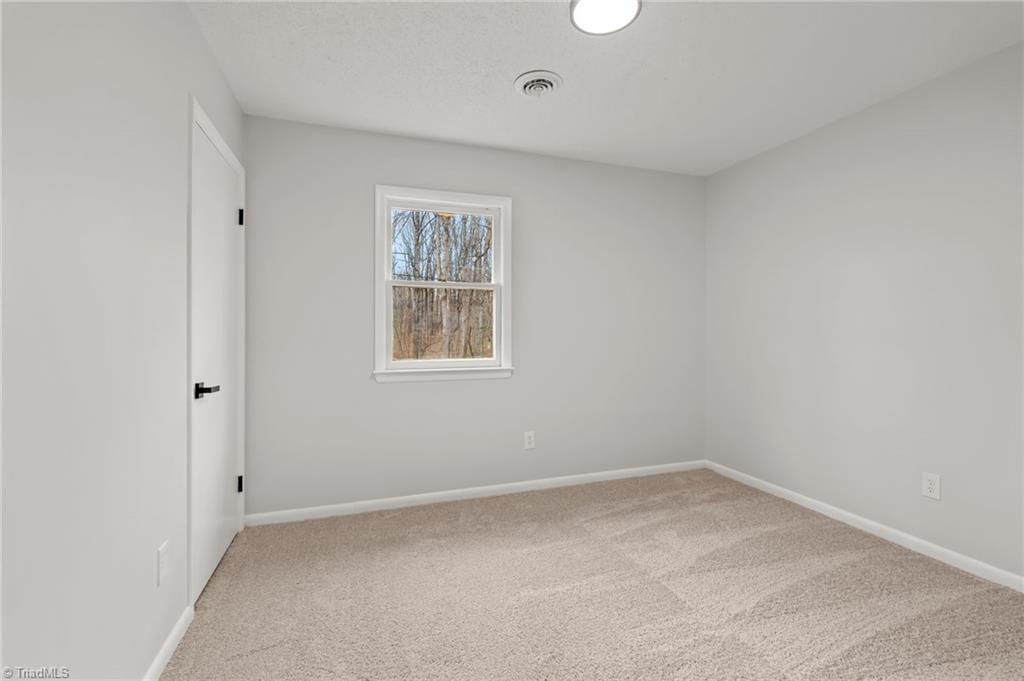 property viewer photo 17