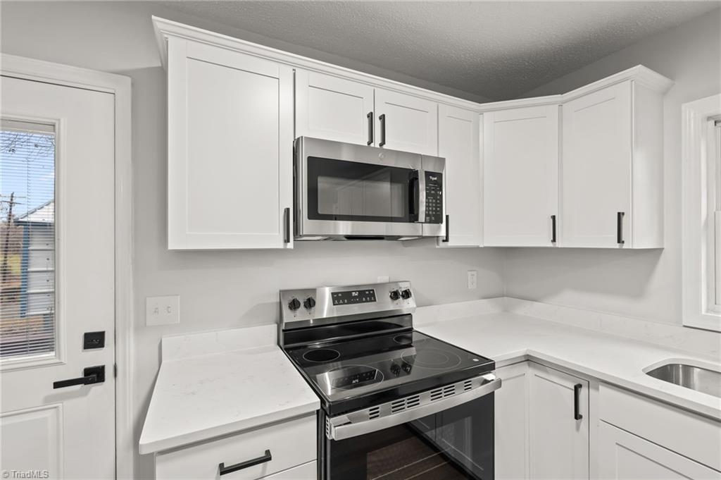 property viewer photo 9