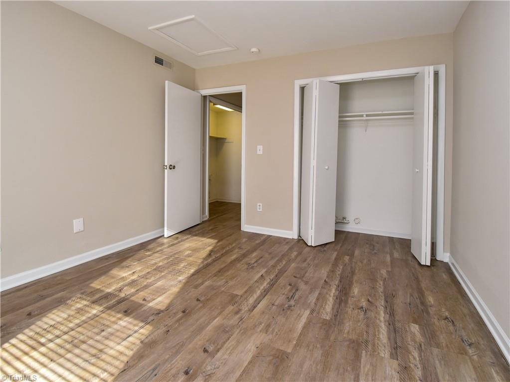 property viewer photo 7