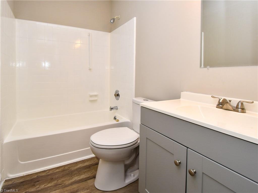 property viewer photo 8