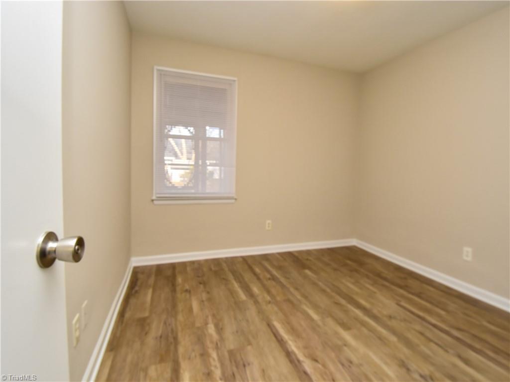 property viewer photo 9