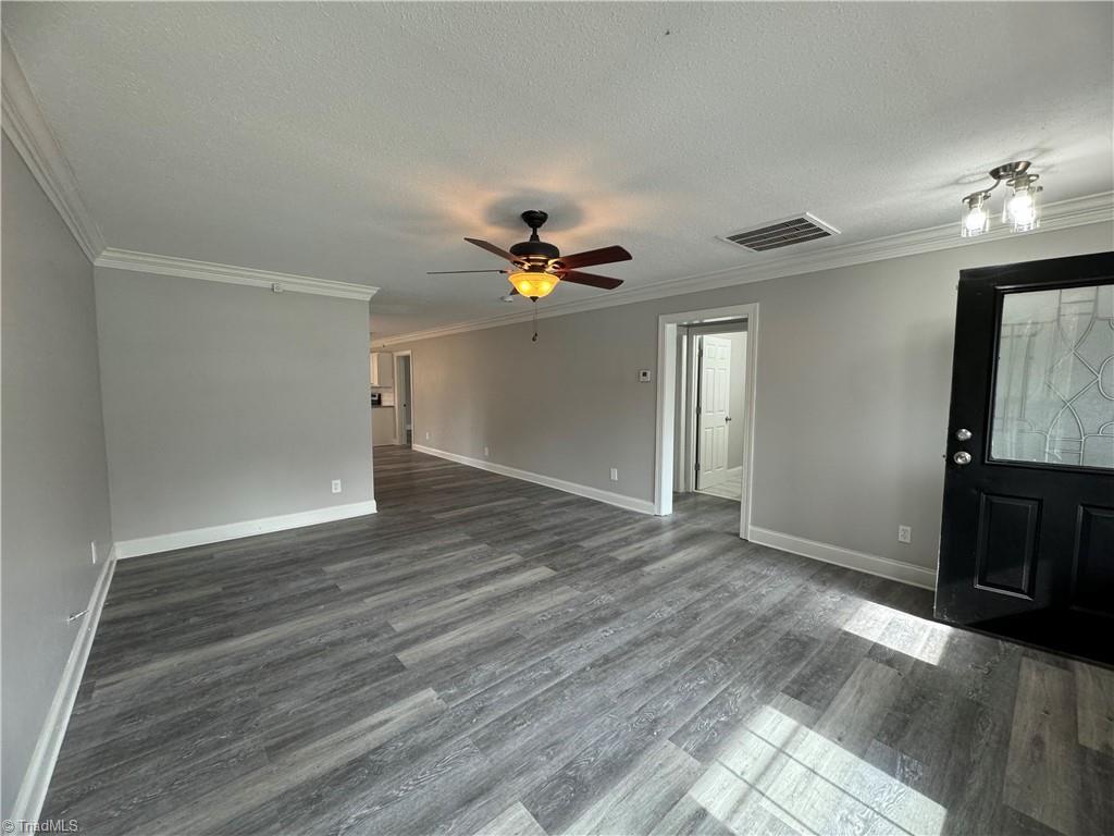 property viewer photo 9