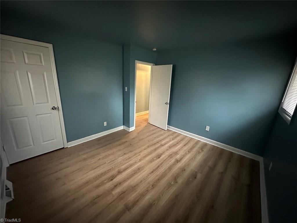 property viewer photo 2