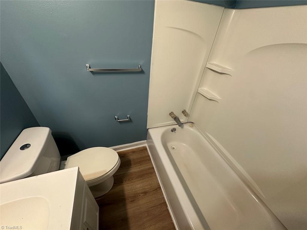 property viewer photo 7