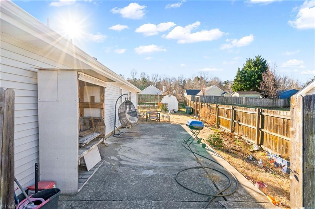 property viewer photo 13