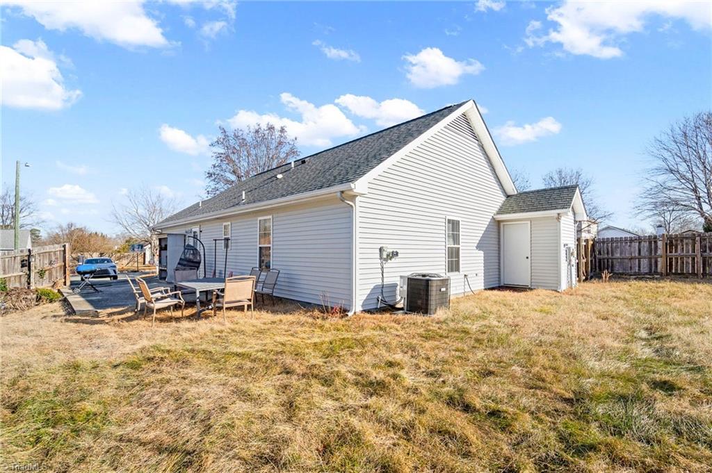 property viewer photo 15