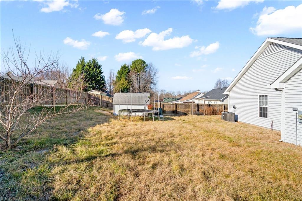 property viewer photo 16