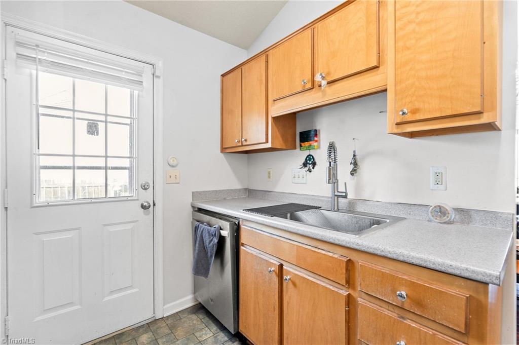 property viewer photo 8