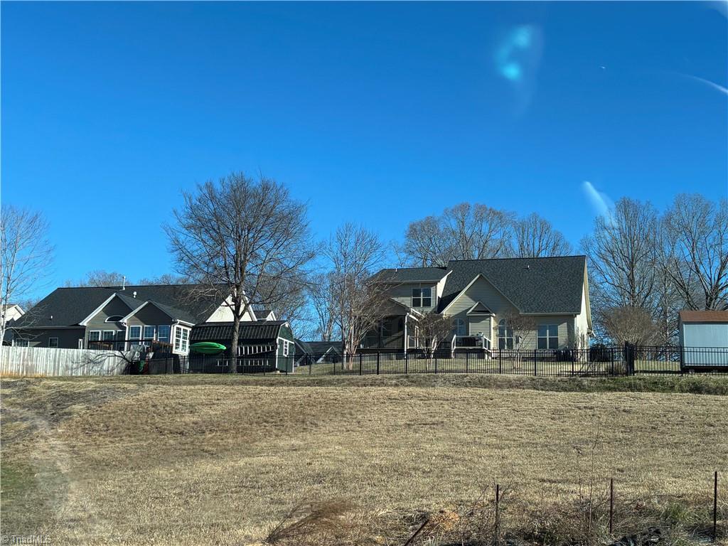 property viewer photo 15