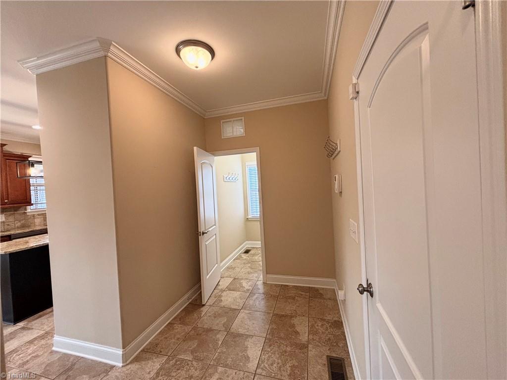 property viewer photo 16