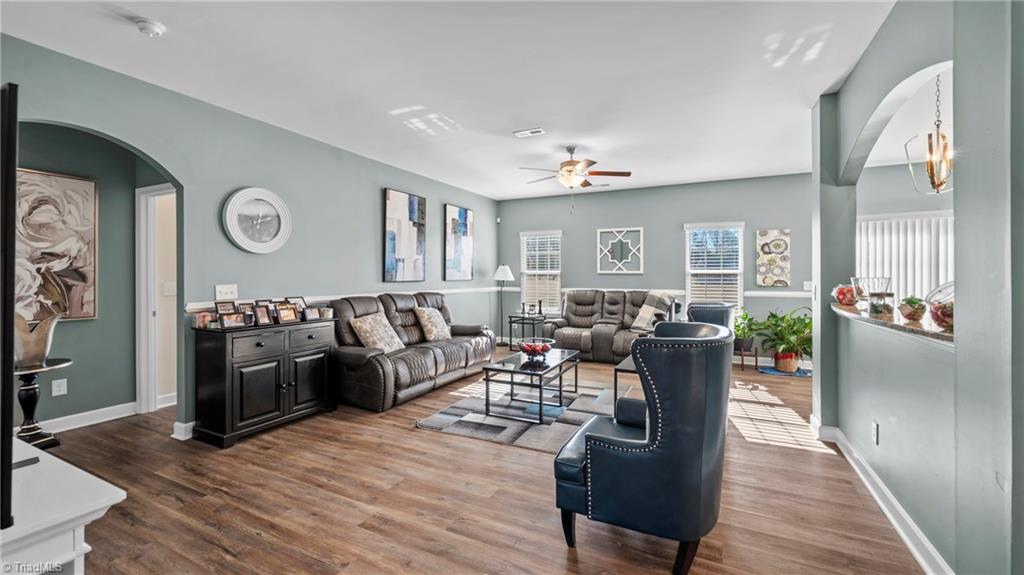 property viewer photo 10