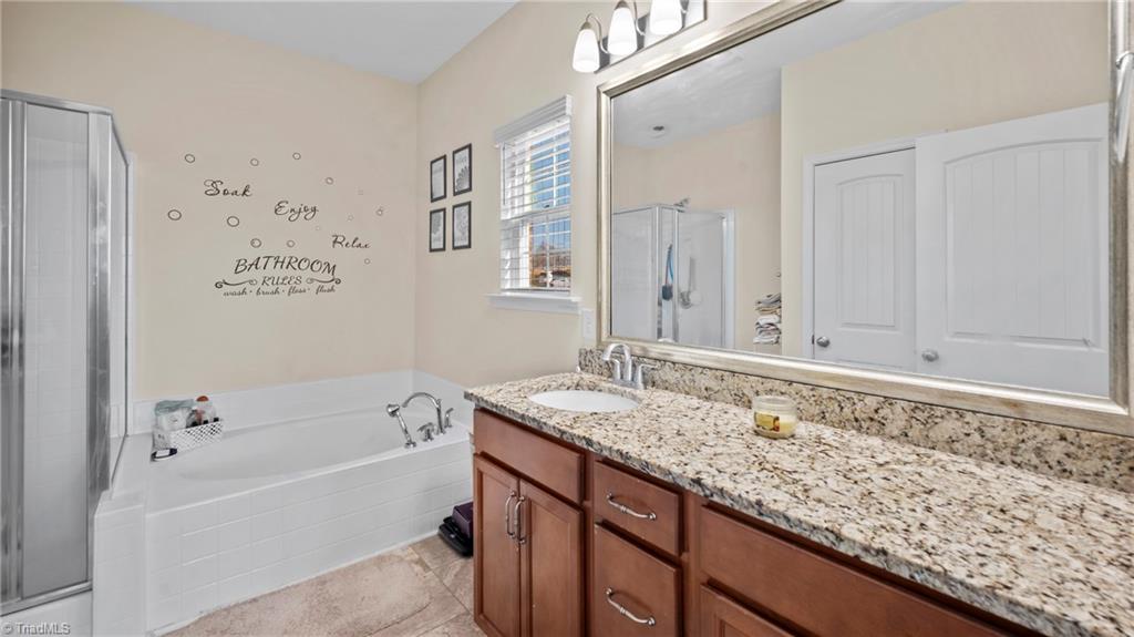 property viewer photo 19