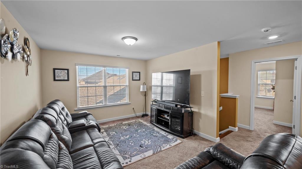 property viewer photo 20