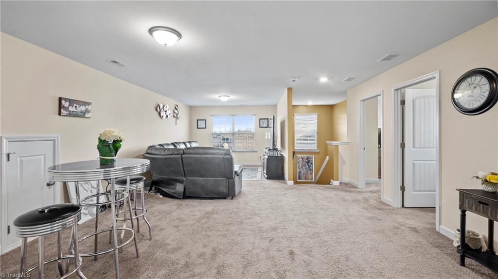 property viewer photo 26