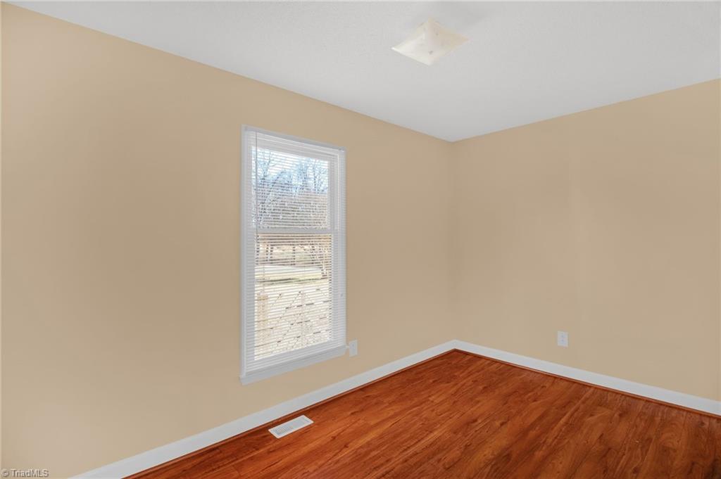 property viewer photo 22