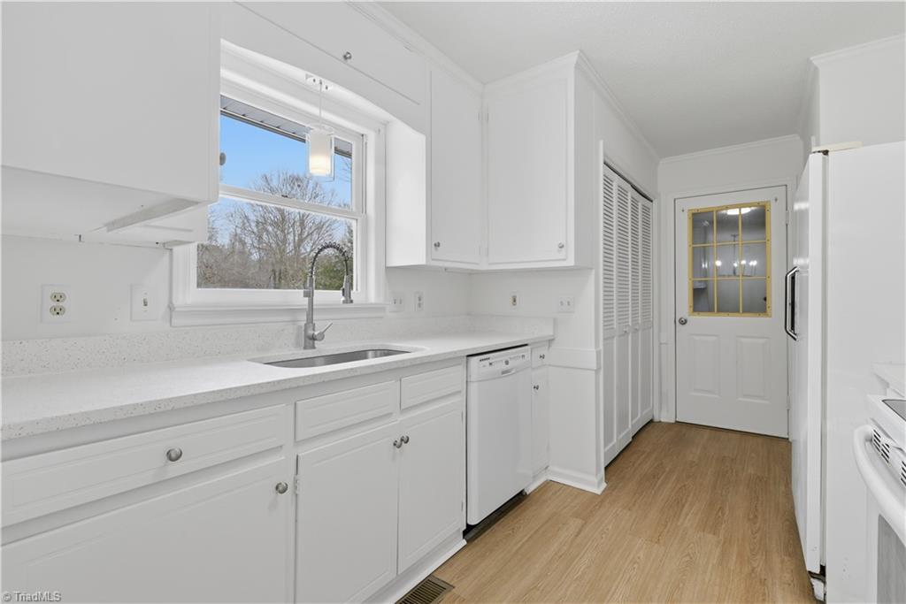 property viewer photo 14