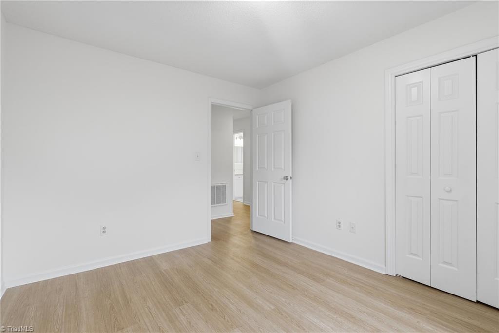 property viewer photo 21