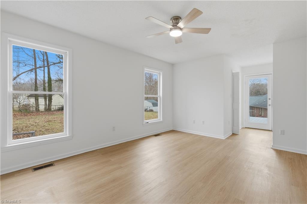 property viewer photo 22