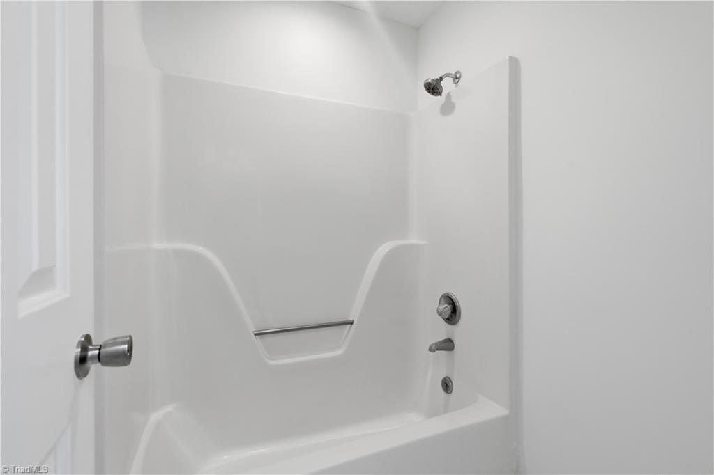property viewer photo 27