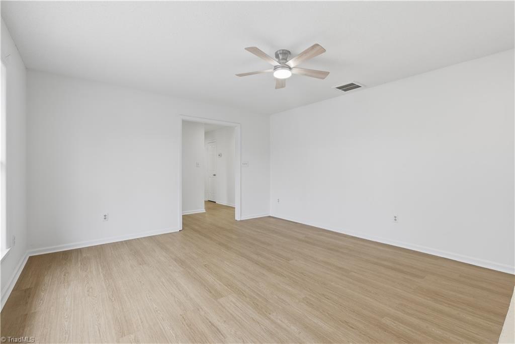 property viewer photo 7