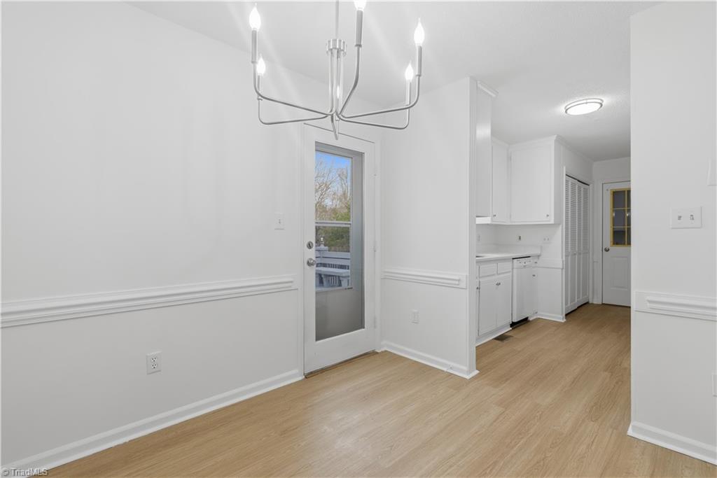 property viewer photo 9