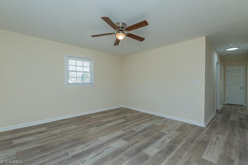 property viewer photo 11