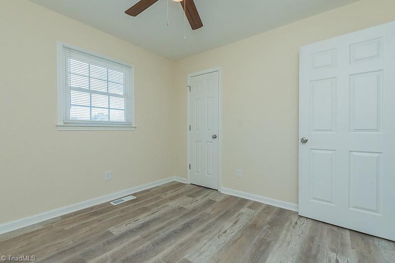 property viewer photo 12