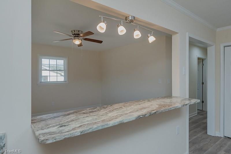 property viewer photo 18