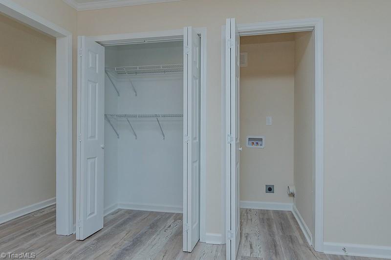 property viewer photo 23