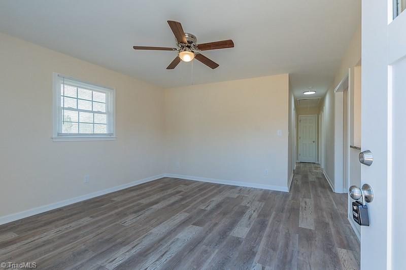 property viewer photo 7
