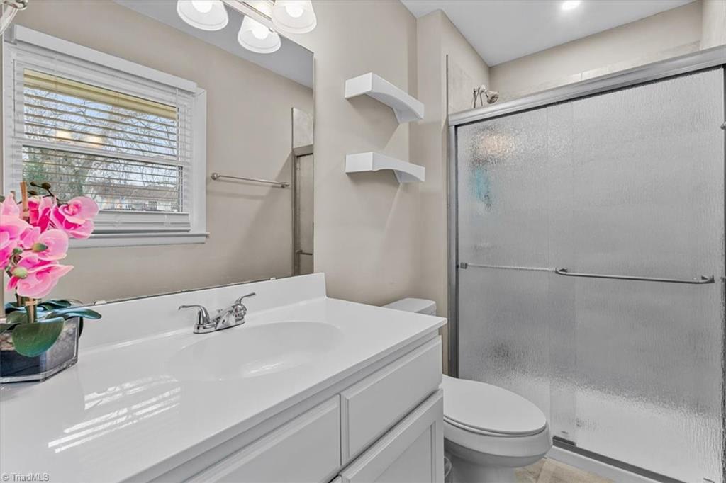 property viewer photo 20