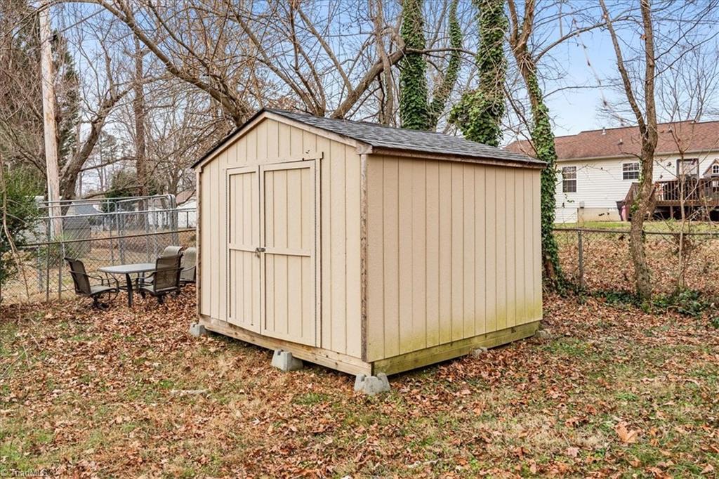 property viewer photo 30