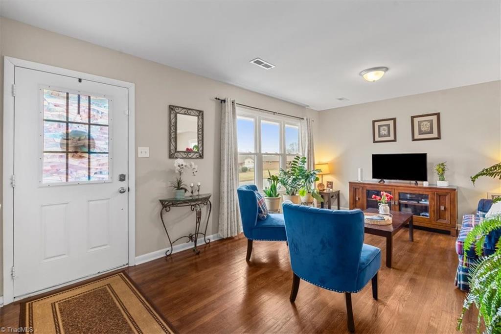 property viewer photo 5