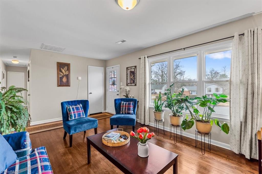 property viewer photo 7