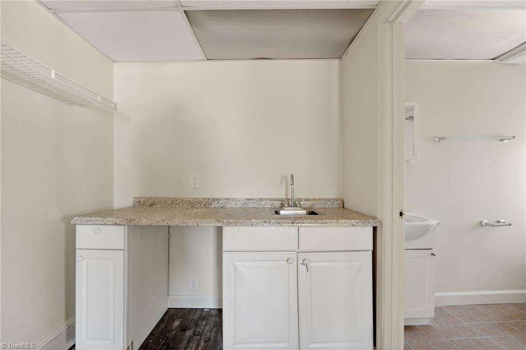 property viewer photo 12