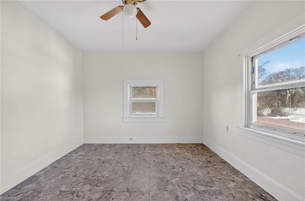 property viewer photo 4