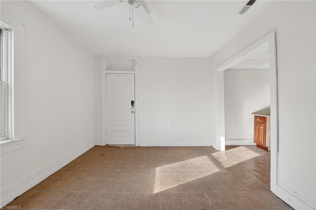 property viewer photo 8