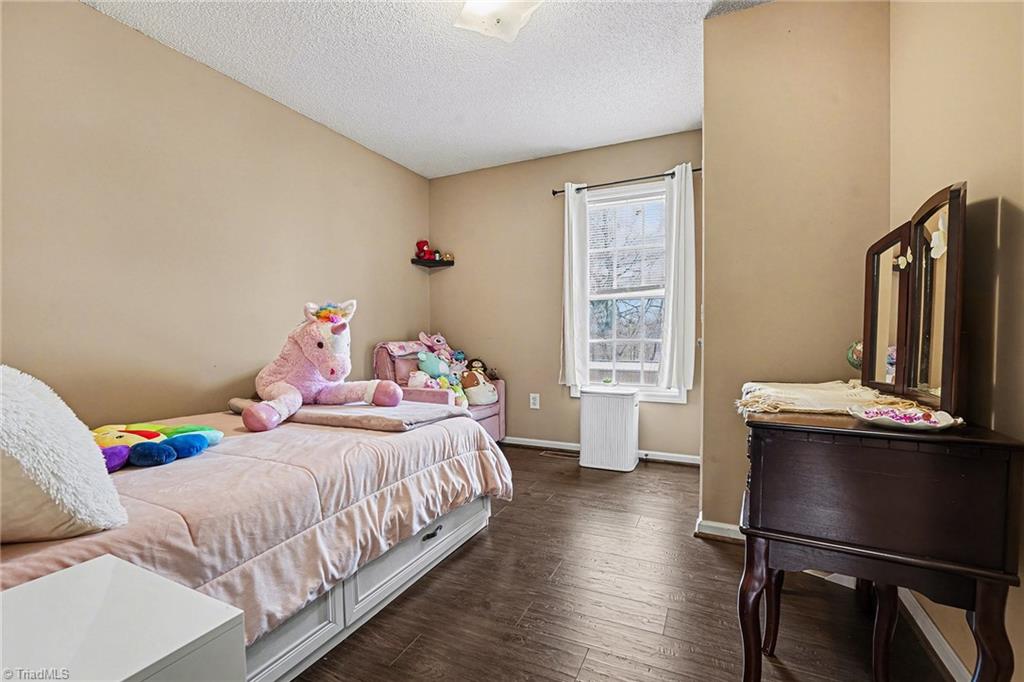 property viewer photo 22