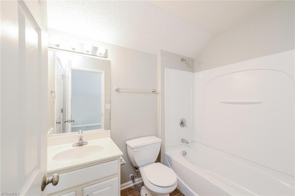 property viewer photo 12