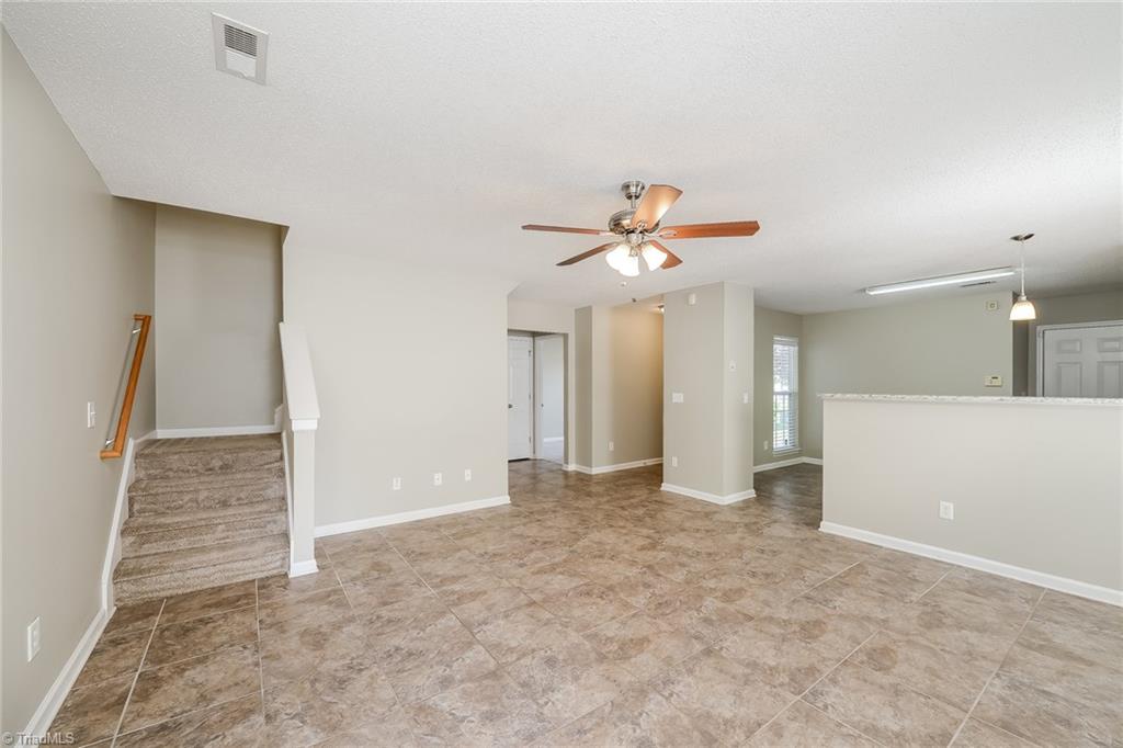 property viewer photo 3