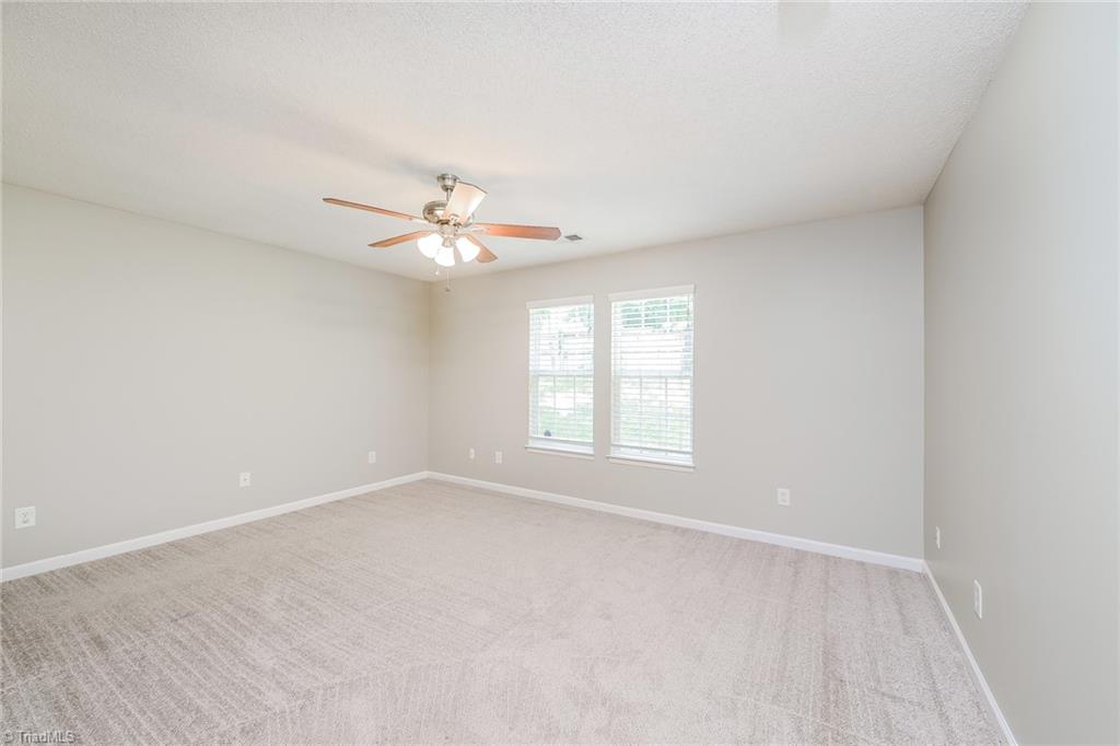 property viewer photo 7