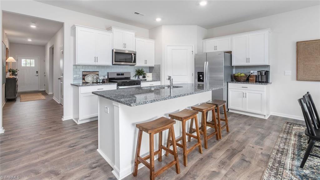 property viewer photo 7