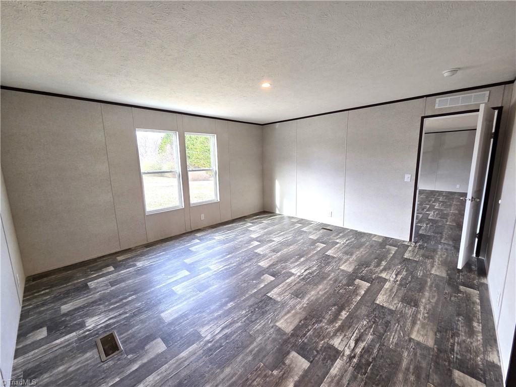 property viewer photo 11