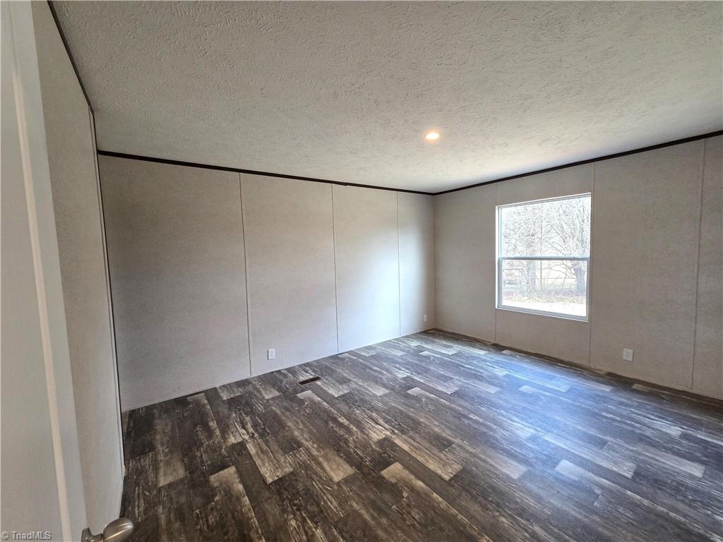 property viewer photo 17