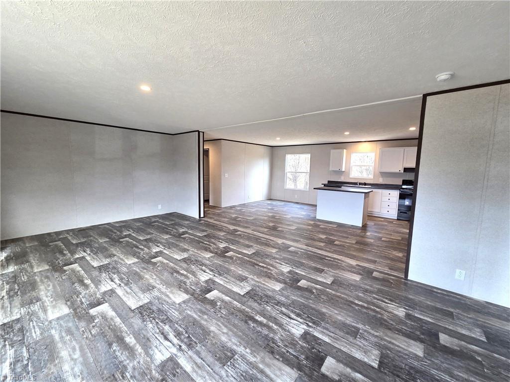 property viewer photo 7