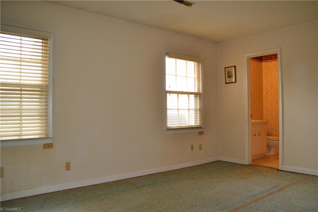 property viewer photo 6