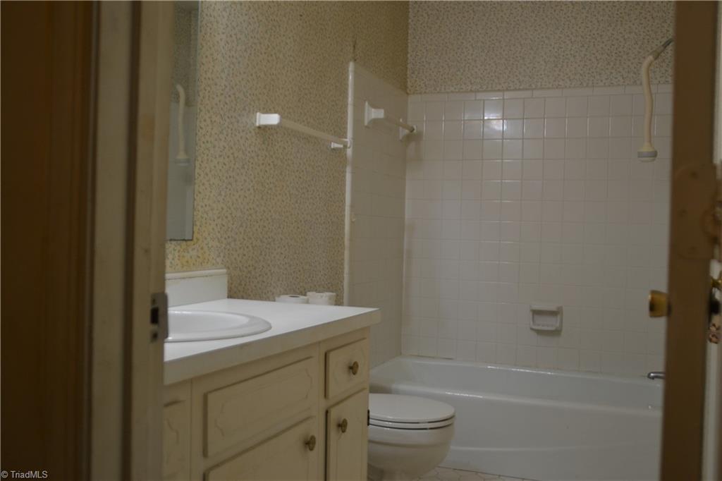 property viewer photo 7