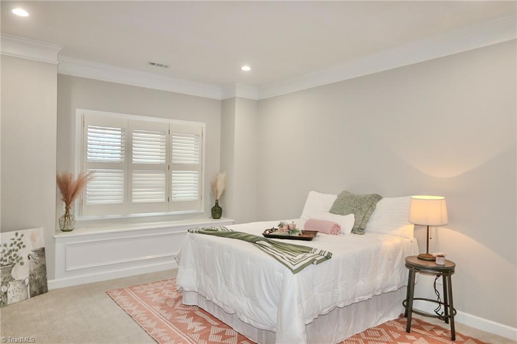 property viewer photo 12