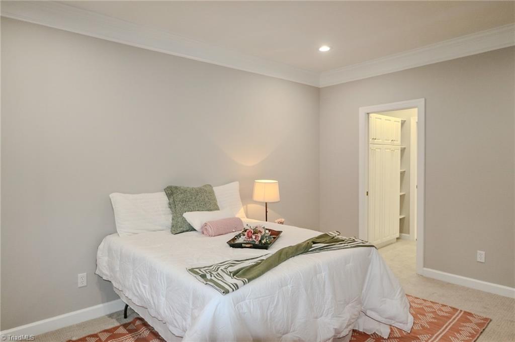 property viewer photo 14